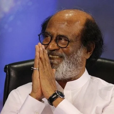 ‘கட்சி அறிவிப்பு எதிர்பார்த்தா ‘காலா’ போஸ்டர் வருது!’ - அப்செட்டான ரஜினி ரசிகர்கள்!
