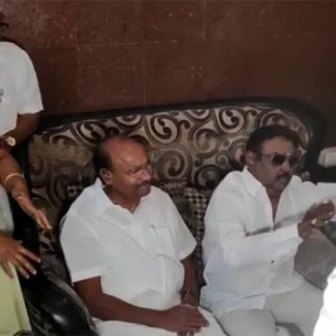 `சந்திப்பு நன்றாகவே முடிந்தது; தொகுதிப் பங்கீடு குறித்து பேசல!'- விஜயகாந்த் இல்லத்தில் ராமதாஸ்