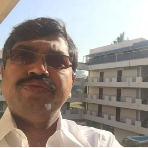 வருமானத்துக்கு அதிகமாகச் சொத்துக் குவிப்பு? - ஐ.டி ரெய்டில் சிக்கிய டி.டி.வி தினகரன் ஆதரவாளர்