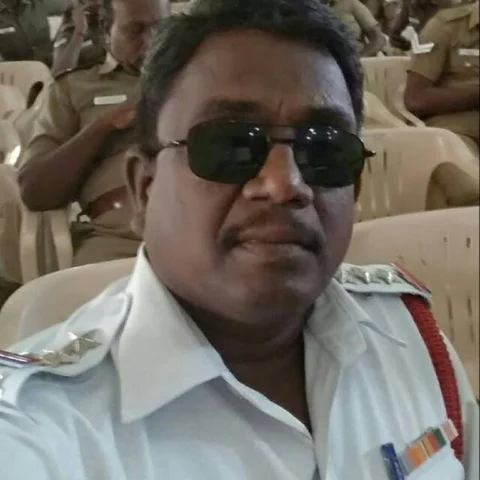 ‘போக்குவரத்தை சீர்செய்வதில் தனிக் கவனம்!’ -வேலூரில் மக்கள் பாராட்டும் இன்ஸ்பெக்டர்