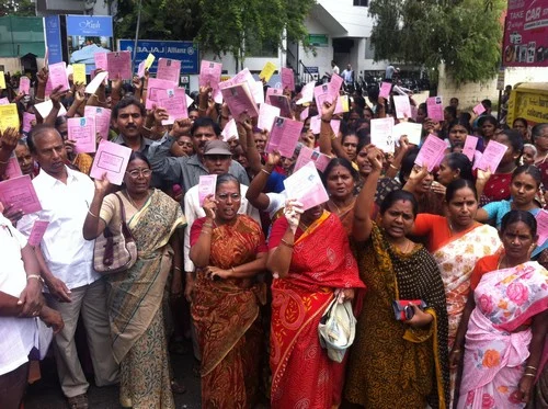 கூட்டுறவு சங்க தேர்தலில் போலி வாக்காளர்கள் - கோவையில் குடுமிபிடி (படங்கள்)
