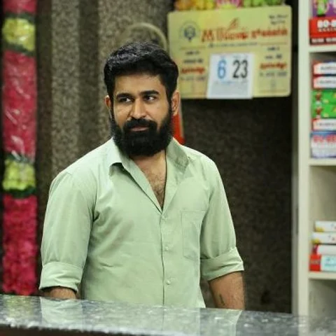 வெரி ஸாரி விஜய் ஆண்டனி..! - அண்ணாதுரை விமர்சனம்