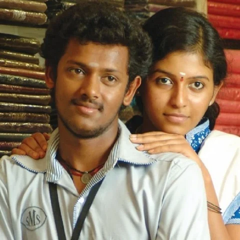 கட்டணக் கழிப்பறை, பேப்பர்மேன், கர்சீப் விற்பவர்.. ரங்கநாதன் தெருவின் குட்டிக் கதைகள்..! அங்காடித் தெரு சுவாரஸ்யம் - #9YearsOfAngadiTheru