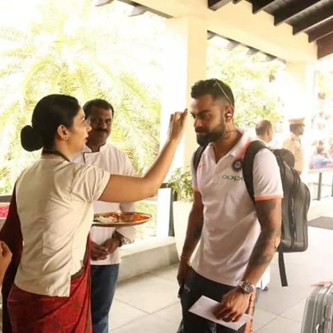 கேரளாவுக்கு வாருங்கள் மக்களே! - அழைப்பு விடுக்கும் விராட் கோலி