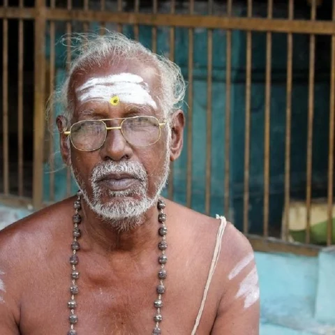 மகிமை மிகு திருநீறு... எப்படி, எப்போது தரிக்கலாம், தரிக்கக் கூடாது?