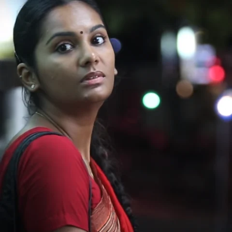 செக்ஸ் வைச்சுக்கிறது மட்டும்தான் ஒரு பெண்ணோட சுதந்திரமா ‘லக்ஷ்மி’? - சர்ஜுன்க்கு ஒரு கேள்வி
