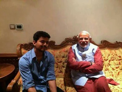 நரேந்திர மோடியை சந்தித்து பேசினார் நடிகர் விஜய்!