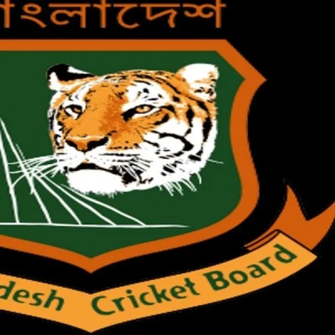 நான்கு பந்துகளில் 92 ரன்கள்! பரிசு - 10 ஆண்டுகள் தடை!