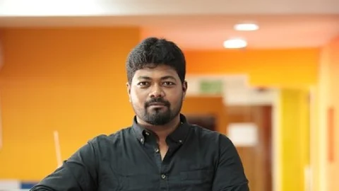 'லவ்' குரு ராஜவேல்