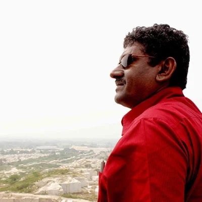 கிரானைட் முறைகேடு: உயர் நீதிமன்றத்தில் அறிக்கை தாக்கல் செய்தார் சகாயம்!