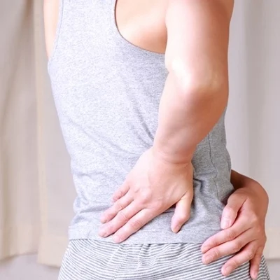 முதுகுவலியை உண்டாக்கும் அந்த 10 தவறுகள்! #backpaintips