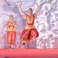 மாமல்லபுரம் நாட்டிய விழா: பரவசத்தில் பார்வையாளர்கள்
