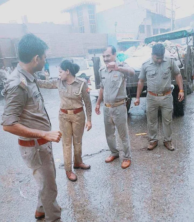 40 நிமிட திக் திக் சேஸிங்... ஒரே இரவில் `லேடி சிங்கம்'... - சினிமா பாணியில் ரவுடியைப் பிடித்த பெண் இன்ஸ்பெக்டர்!