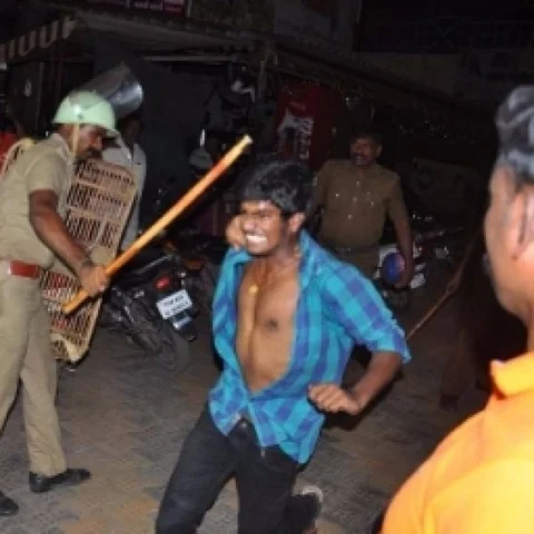 ஜல்லிக்கட்டுப் போராட்டம் முதல் திருவெறும்பூர் சம்பவம் வரை..சட்டத்தைச் சிதைக்கிறதா காவல்துறை!