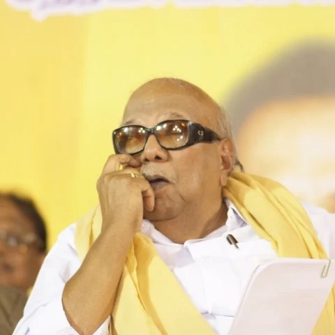 ``ஒன் சைடு லவ்வின் கஷ்ட நஷ்டங்களை நான் கண்டதில்லை!’’ - கருணாநிதியின் ஹிட் ஒன் லைனர்ஸ்