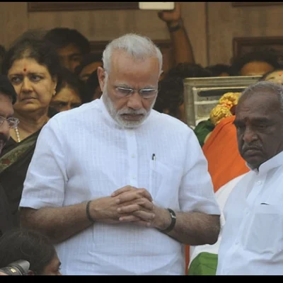 பிரதமர் மோடிக்கு சசிகலா திடீர் கடிதம்!