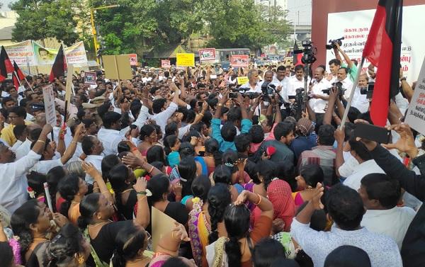 `கொடநாடு விவகாரத்தில் நடவடிக்கை எடுங்க!’ - ராஜ்பவன் முன் ஆர்ப்பாட்டத்தில் குதித்த தி.மு.க
