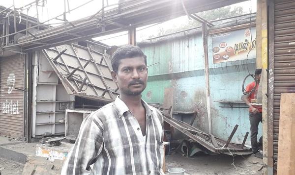 `பெரியார் பஸ் ஸ்டாண்டை இடிக்கப்போறாங்களாம்!'’ - 38 வருட நினைவை பகிரும் கடைக்காரர்கள்