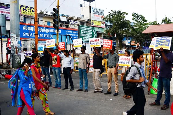 மதுவுக்கு எதிராக களமிறங்கிய ஐ.டி ஊழியர்கள்!