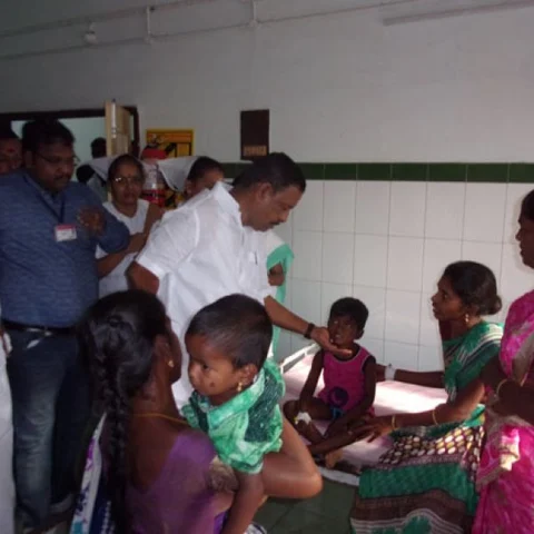 ‘நீர்த்தேக்க தொட்டிகளில் முறையான பராமரிப்பு இல்லை’ - மாசுபடிந்த குடிநீரால் பொதுமக்கள் அவதி