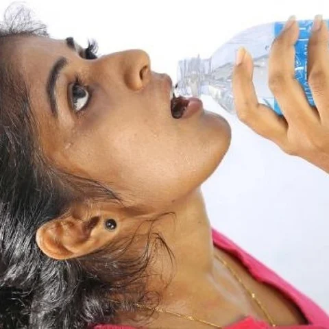 தண்ணீர் ஏன், எவ்வளவு குடிக்க வேண்டும்? - மருத்துவம் விவரிக்கும் உண்மைகள்!