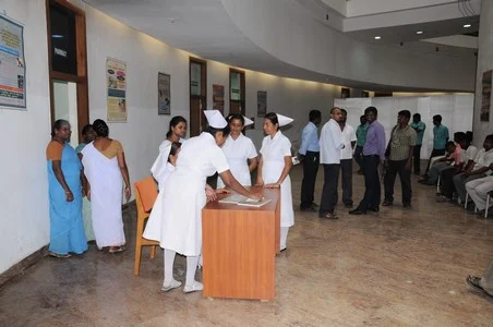மருத்துவமனையாக மாறியது புதிய தலைமை செயலக கட்டடம்!