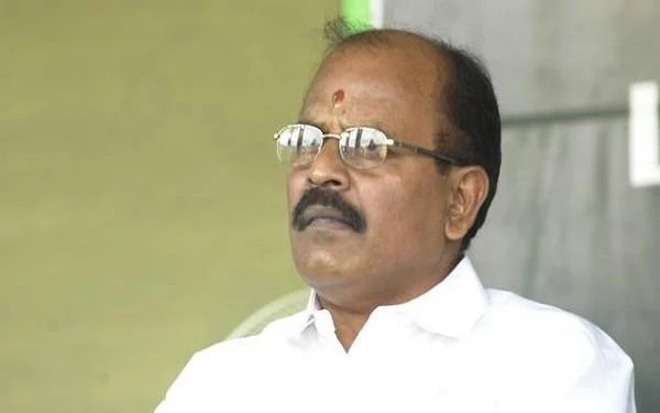 `யார் மகனுக்கு ஆபாசக் கும்பலுடன் தொடர்பு?’ பொள்ளாச்சி ஜெயராமன் - தென்றல் செல்வராஜ் மோதல்!