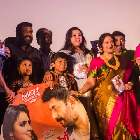 ``எனக்கு அரவிந்த் சாமியைப் பிடிக்கும்..!’’ - அமலாபால்