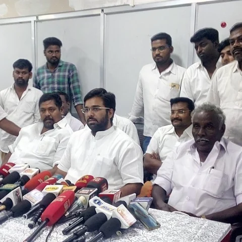 ராஜேஸ்வரியைத் தொடர்ந்து பா.ம.க-வினர் இன்னும் வெளியேறுவார்கள்!- மோகன் குமாரமங்கலம்