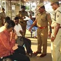 குண்டுவெடிப்பு எதிரொலி: கோயம்பேடு பஸ் நிலையத்தில் 5 அடுக்கு பாதுகாப்பு!