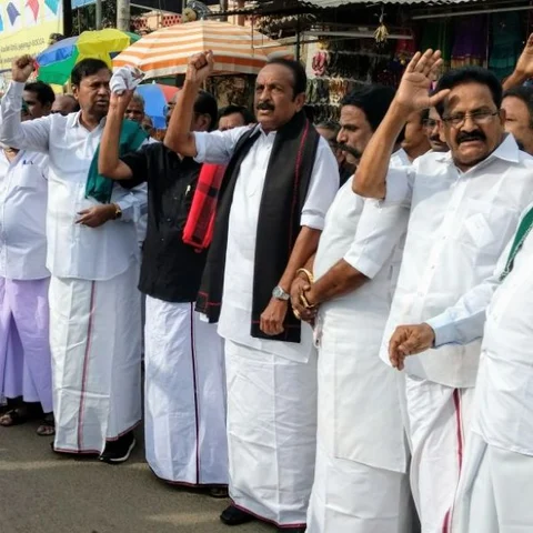 `காவிரி மேலாண்மை வாரியம் அமைக்காததற்கு இதுதான் காரணம்!’ - தஞ்சாவூரில் கலகலத்த வைகோ