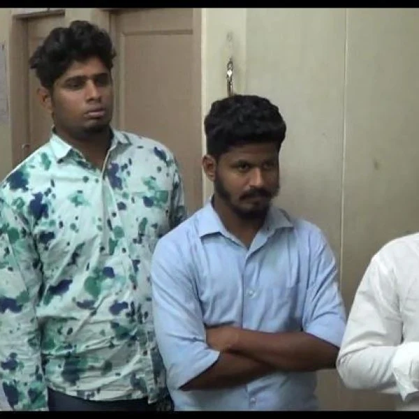 பொள்ளாச்சி பாலியல் வழக்கில் குற்றம் சாட்டப்பட்டவர்கள்