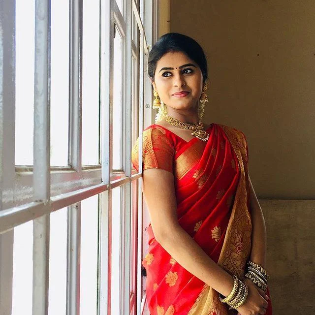 "பேப்பர்ல நியூஸ் போடுறதுக்கு முன்னாடி கிராஸ் செக் பண்ணியிருக்கலாம்'' - `ராஜா ராணி' ரித்திகா