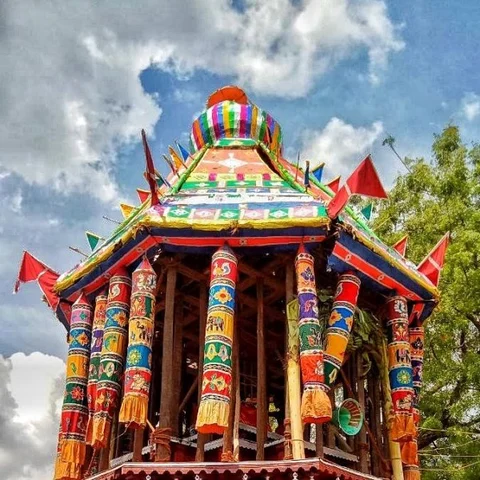 மானாமதுரை ஆனந்தவல்லி - சோமநாதர் கோயில் தேரோட்டம்! - திரளான பக்தர்கள் பங்கேற்பு