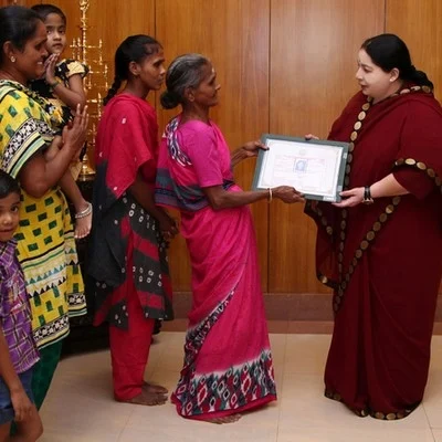 'பசி' நாராயணன் மனைவிக்கு முதல்வர் ரூ.10 லட்சம் நிதியுதவி!