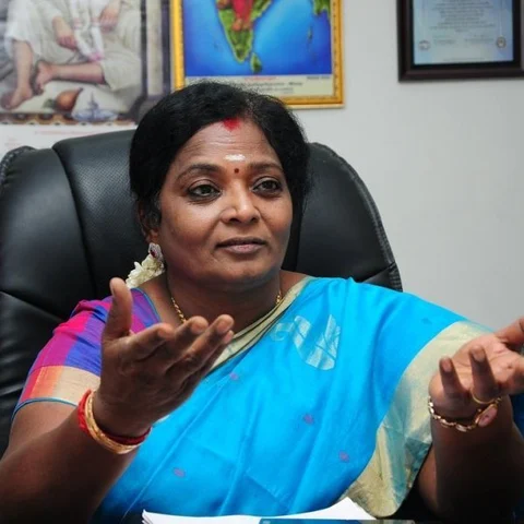 `தமிழிசைக்கு சீட் கொடுக்கக் கூடாது!' - பா.ஜ.க-வில் வலுக்கும் எதிர்ப்பு