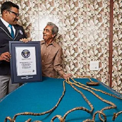 66 ஆண்டுகளுக்குப் பிறகு நகங்களை வெட்டிய கின்னஸ் சாதனையாளர்!