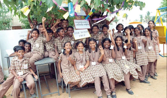 கொடுத்து மகிழ்வோம் !