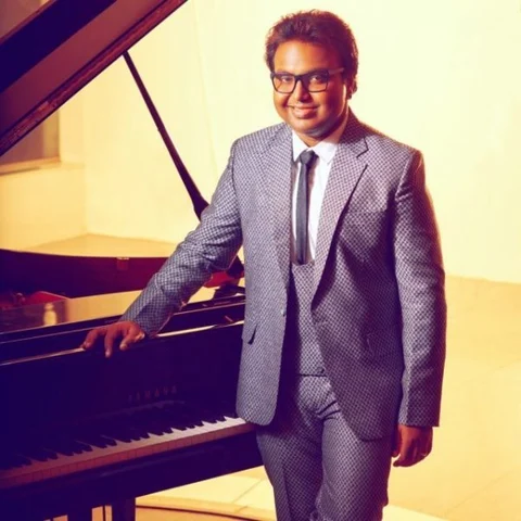 `அஜித் இந்தளவுக்குப் பேசுவார்னு தெரியாது!’ - நெகிழும் இசையமைப்பாளர் டி.இமான்