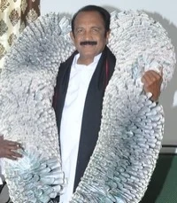 பண மழையில் நனைந்த வைகோ!