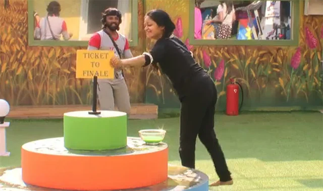 ஃபைனலில் ஜனனி... அப்போ ஐஸ்வர்யா `எவிக்ட்'-டா?! #BiggBossTamil2