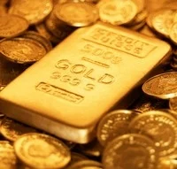 காலணியில் 2.5 கிலோ தங்கம் கடத்தியவர் சிக்கினார்!