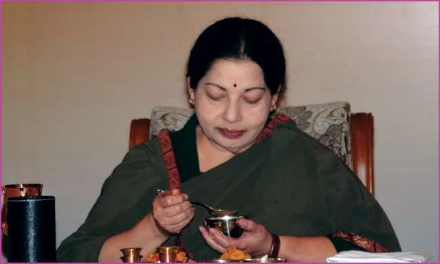 மோதல்களும் முனகல்களும்: 4 நிமிட வாசிப்பில் ஜூ.வி.யின் 8 மேட்டர்கள்!
