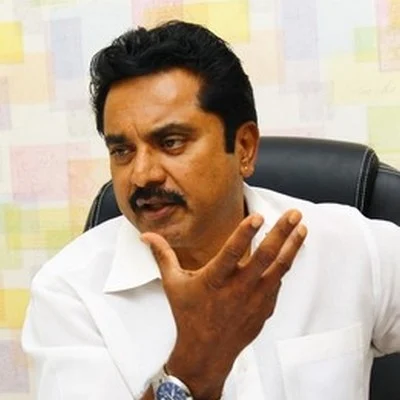 பல கோடி ரூபாய் ஊழல்: சரத்குமார் மீது காவல்துறையில் புகார்