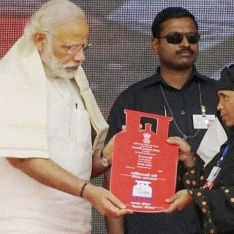 மோடி சொன்னதும் நடந்ததும்: `பிரதம மந்திரி உஜ்வாலா யோஜனா'-வில் என்ன நடந்தது? பகுதி - 5