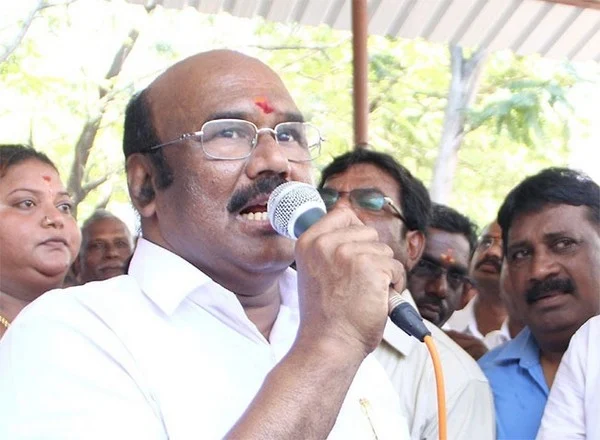 `நடராசனைக் காப்பாற்ற மேற்கொண்ட முயற்சிகளைப்போல் ஜெயலலிதாவுக்கு ஏன் மேற்கொள்ளவில்லை..?' அமைச்சர் ஜெயக்குமார் கேள்வி