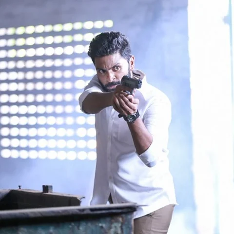 ``சினிமா விமர்சகர்களே... என் மனைவிகிட்ட உங்க ரிவ்யூலாம் தோத்துரும்!" - 'துப்பாக்கி முனை' விக்ரம் பிரபு