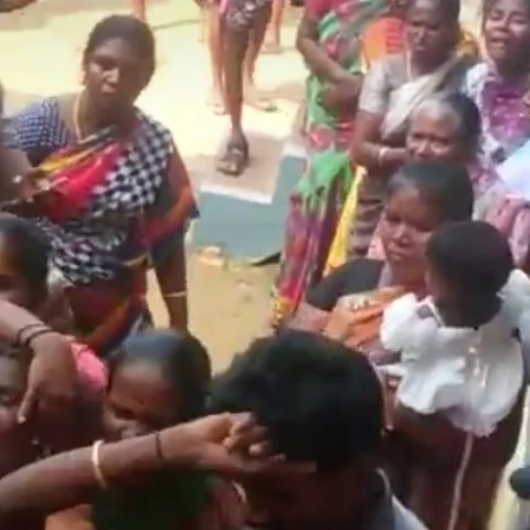 `ஒருதலைக் காதல்' - ஹெட்மாஸ்டர் அறை முன்பு தற்கொலை செய்துகொண்ட இளைஞர்!