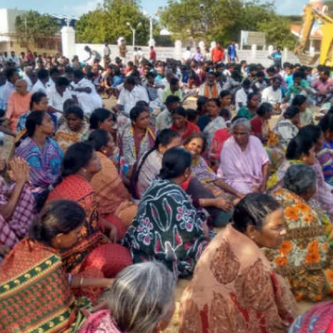 மீனவர் உடலை வாங்க மறுக்கும் உறவினர்கள்... தொடரும் போராட்டம்!