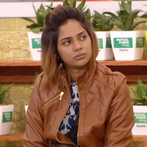 நான்தான் நம்பர் 1... ஒப்புக்கலைன்னா போங்க!' சொல்லியடித்த யாஷிகா #BiggBossTamil2